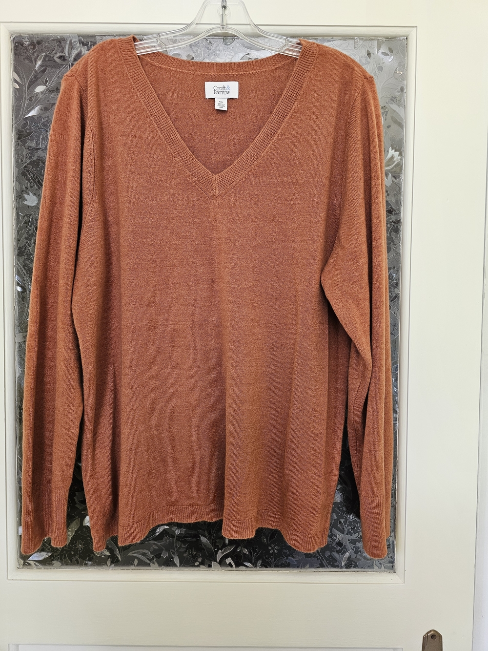 Croft & Barrow V-Neck Sweater in Rust